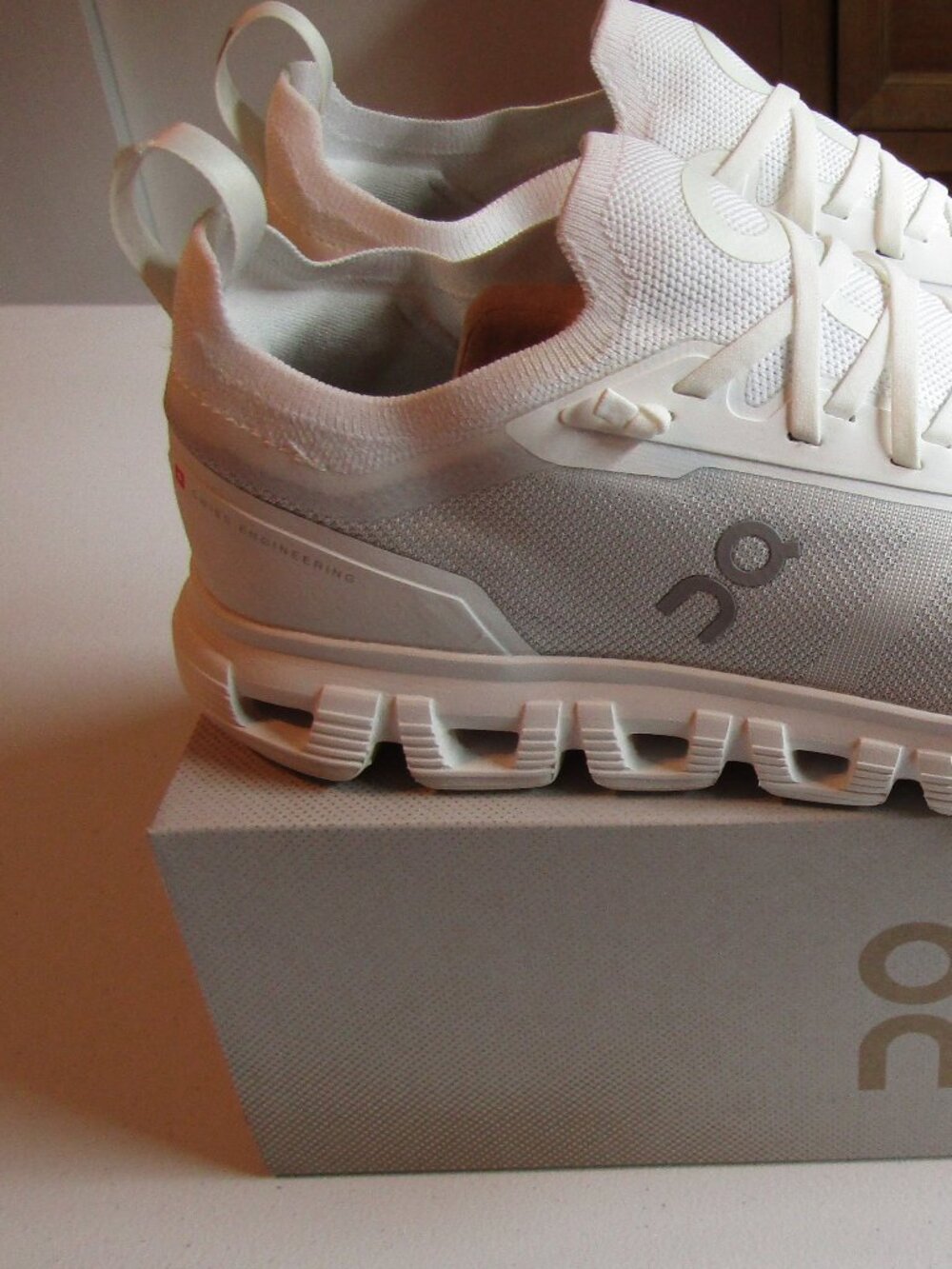 On Cloud 6 Versa Men Sneakers White Size M13 - Picture 9 of 9